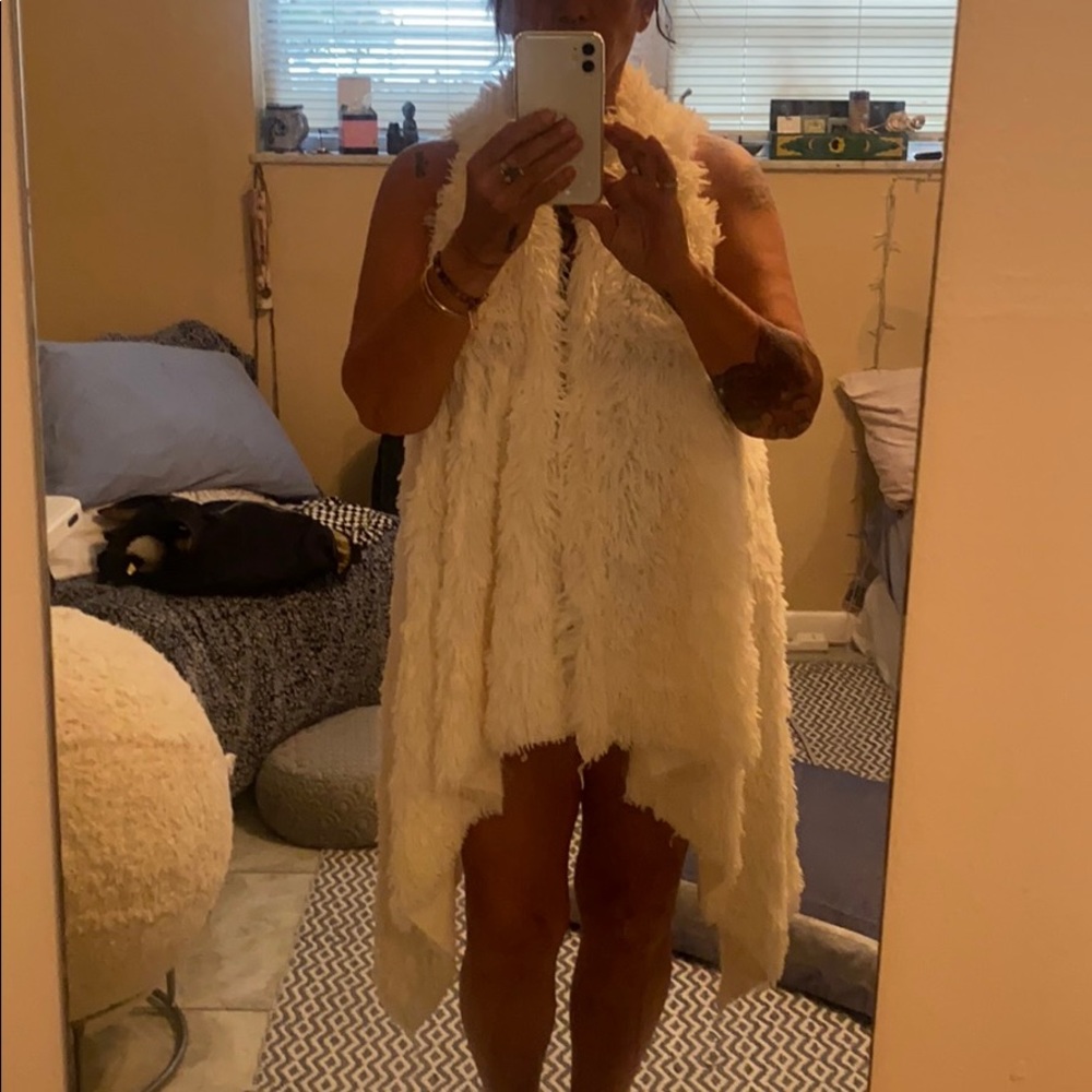 Softest duster EVER - Picture 1 of 8